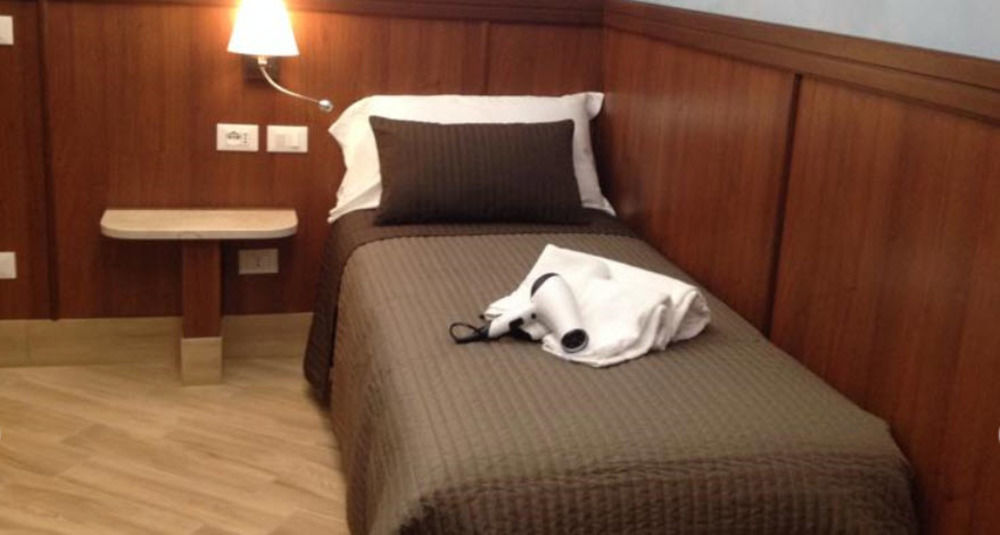Bed and Breakfast Residenza Matteucci Roma Exterior foto