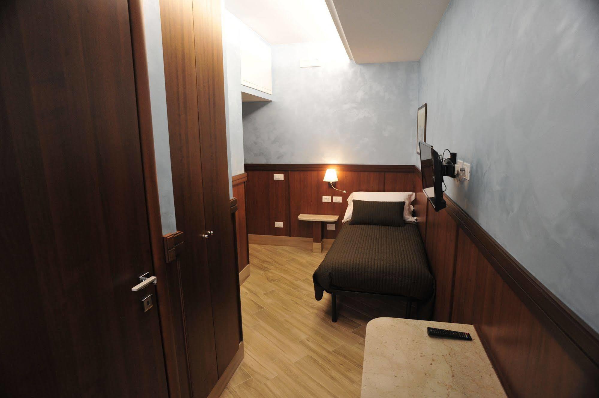 Bed and Breakfast Residenza Matteucci Roma Exterior foto