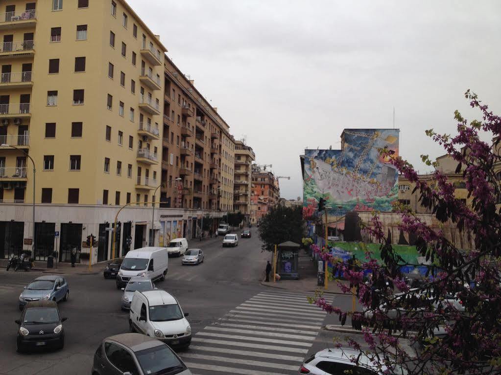 Bed and Breakfast Residenza Matteucci Roma Exterior foto